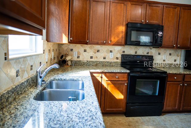 56 Pennyroyal Way, Beaufort, SC 29906