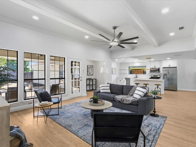 3718 Thornhill Way, Rowlett, TX 75088
