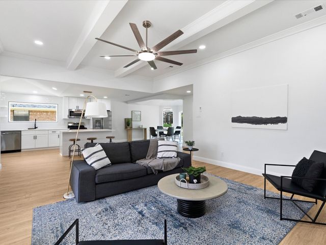 3718 Thornhill Way, Rowlett, TX 75088