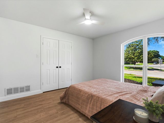3718 Thornhill Way, Rowlett, TX 75088