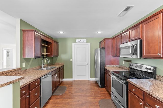2804 Blue Belle Ln., Conway, SC 29527
