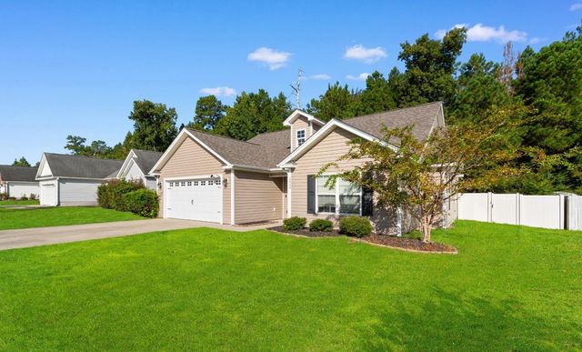 2804 Blue Belle Ln., Conway, SC 29527