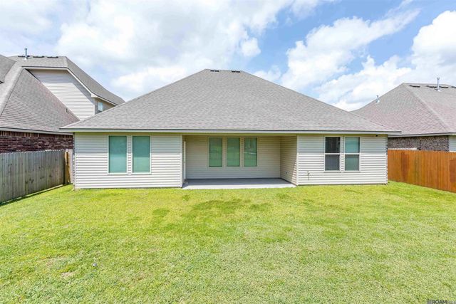 21272 W Grove Dr, Zachary, LA 70791