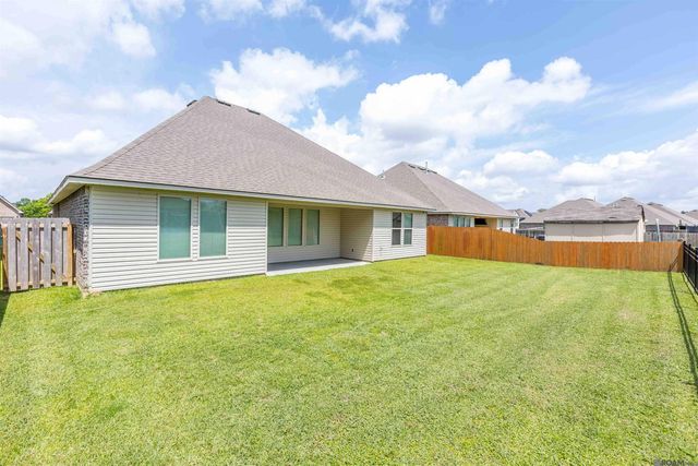 21272 W Grove Dr, Zachary, LA 70791