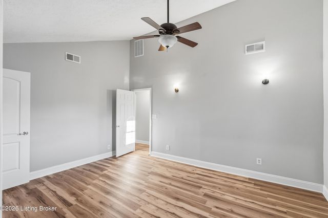 849 Bass Ln, Shelbyville, KY 40065