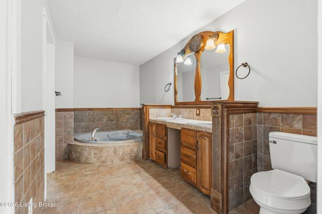 849 Bass Ln, Shelbyville, KY 40065