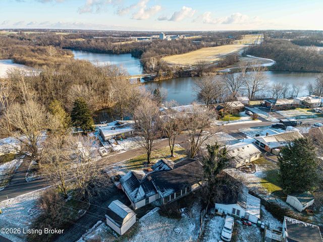 849 Bass Ln, Shelbyville, KY 40065