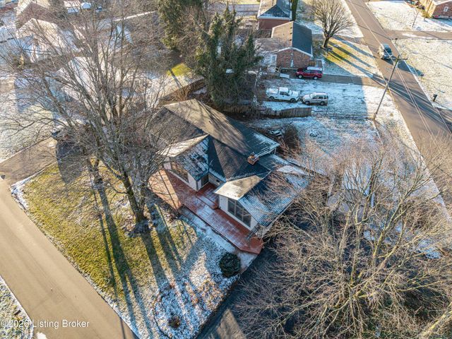 849 Bass Ln, Shelbyville, KY 40065