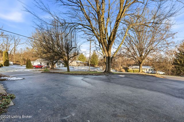 849 Bass Ln, Shelbyville, KY 40065