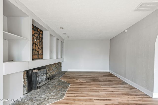 849 Bass Ln, Shelbyville, KY 40065