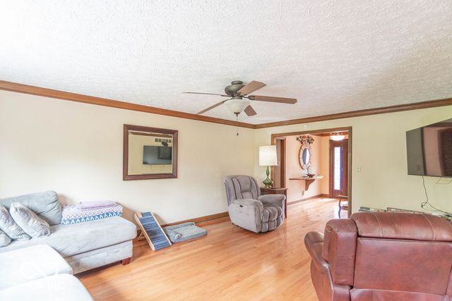 2280 Woodsway Drive, Greenwood, IN 46143