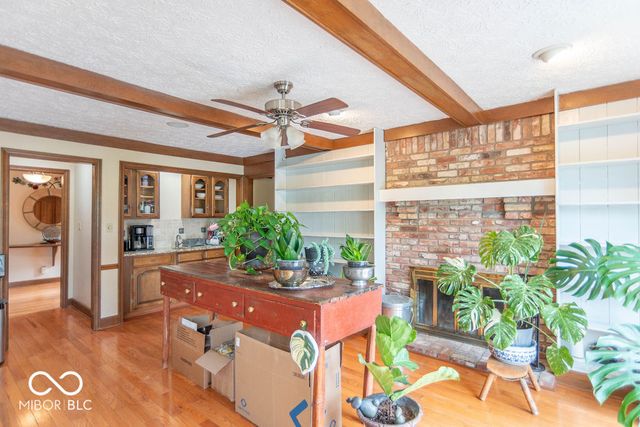 2280 Woodsway Drive, Greenwood, IN 46143