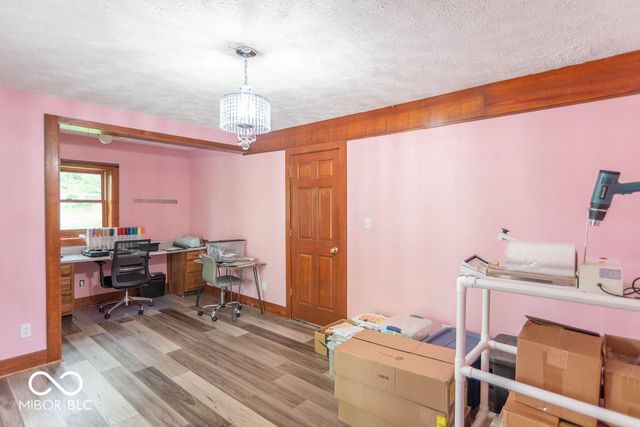 2280 Woodsway Drive, Greenwood, IN 46143
