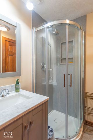 2280 Woodsway Drive, Greenwood, IN 46143