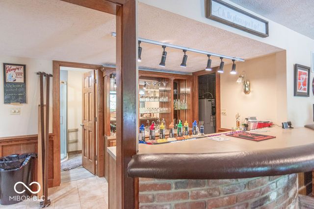 2280 Woodsway Drive, Greenwood, IN 46143