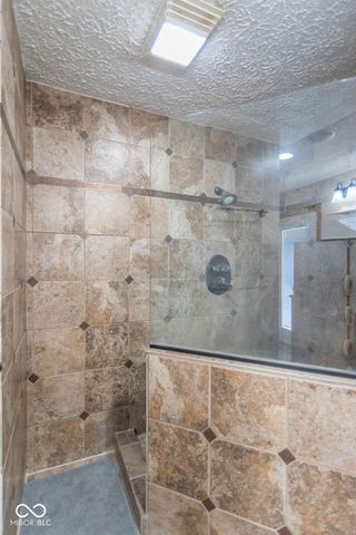 2280 Woodsway Drive, Greenwood, IN 46143