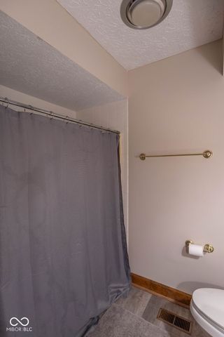 2280 Woodsway Drive, Greenwood, IN 46143