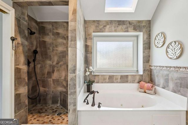 240 Fieldstone Path, Alpharetta, GA 30005