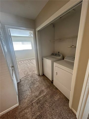 1501 Stallings 41, College Station, TX 77840