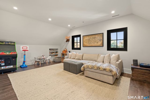 36 Bauer Pl Extension, Westport, CT 06880