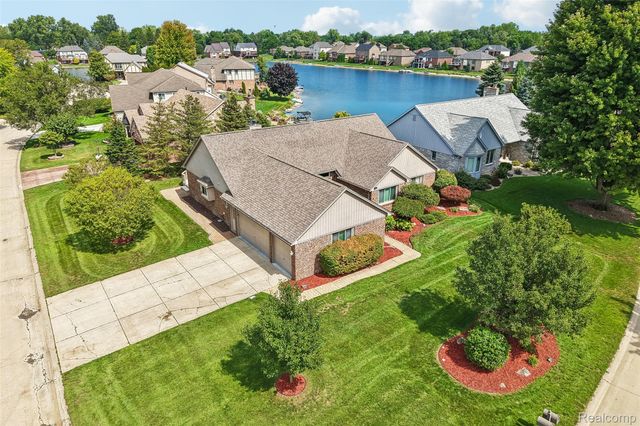 1781 S Shore Drive, Rochester Hills, MI 48307