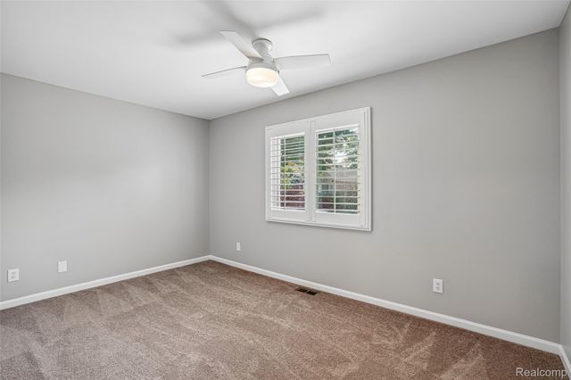 1781 S Shore Drive, Rochester Hills, MI 48307