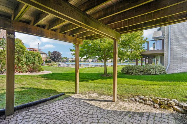1781 S Shore Drive, Rochester Hills, MI 48307