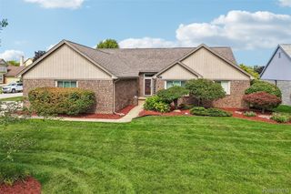 1781 S Shore Drive, Rochester Hills, MI 48307