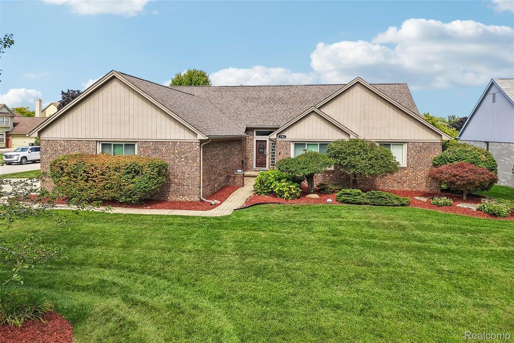 1781 S Shore Drive, Rochester Hills, MI 48307