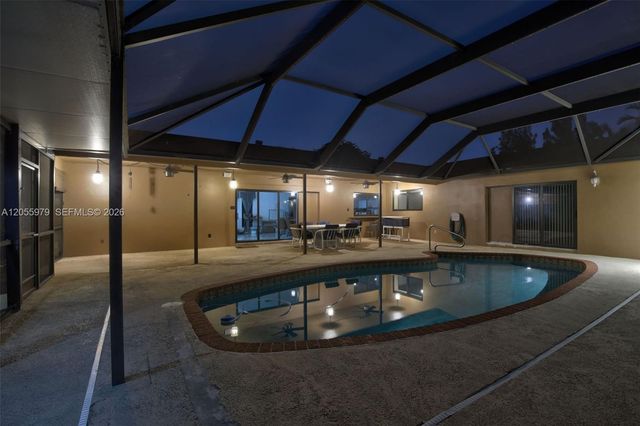 13680 SW 26th St, Davie, FL 33325