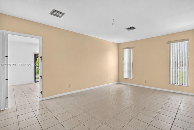 13680 SW 26th St, Davie, FL 33325