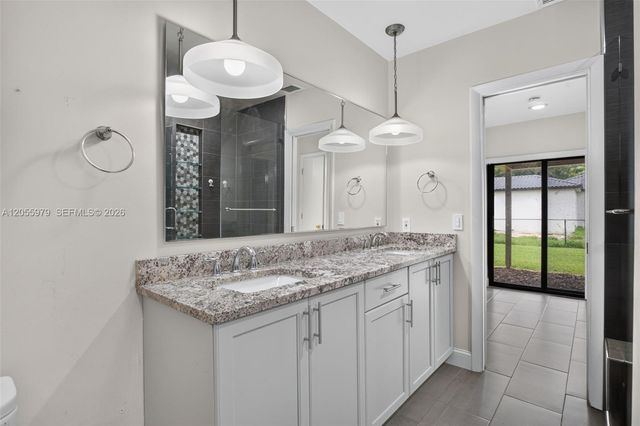13680 SW 26th St, Davie, FL 33325