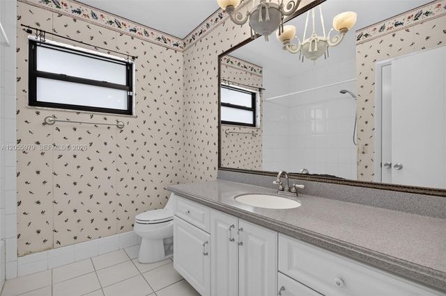 13680 SW 26th St, Davie, FL 33325