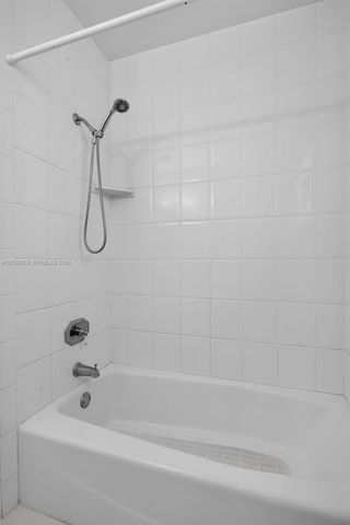 13680 SW 26th St, Davie, FL 33325