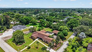 13680 SW 26th St, Davie, FL 33325