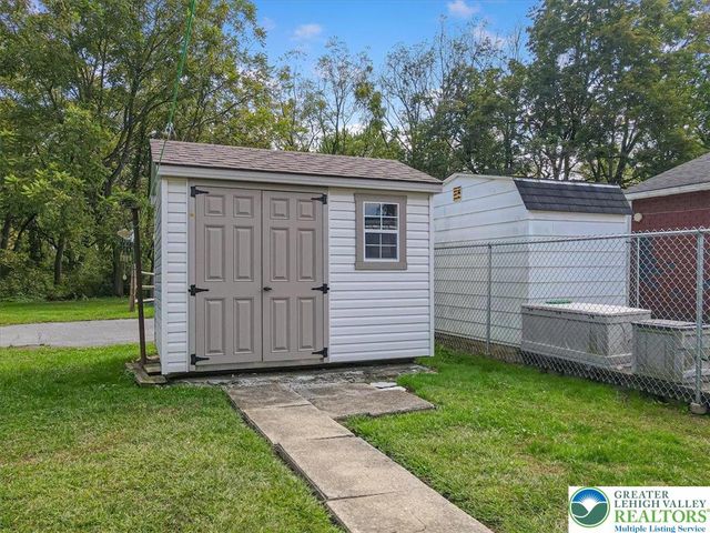 1434 Shimerville Road, Emmaus Boro, PA 18049