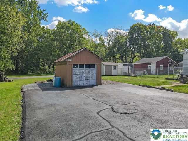 1434 Shimerville Road, Emmaus Boro, PA 18049