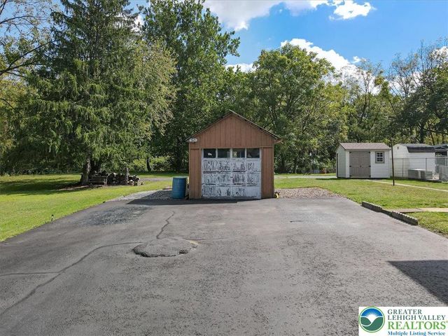 1434 Shimerville Road, Emmaus Boro, PA 18049
