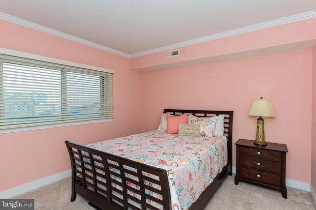 1 Dock St Unit 203, Crisfield, MD 21817