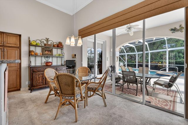402 Eagleton Cove Way, Palm Beach Gardens, FL 33418