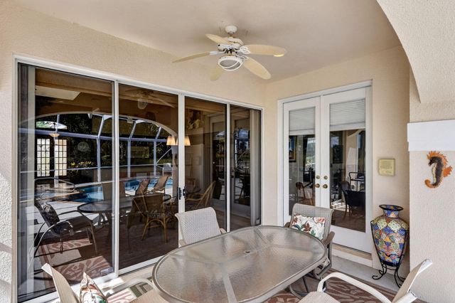 402 Eagleton Cove Way, Palm Beach Gardens, FL 33418