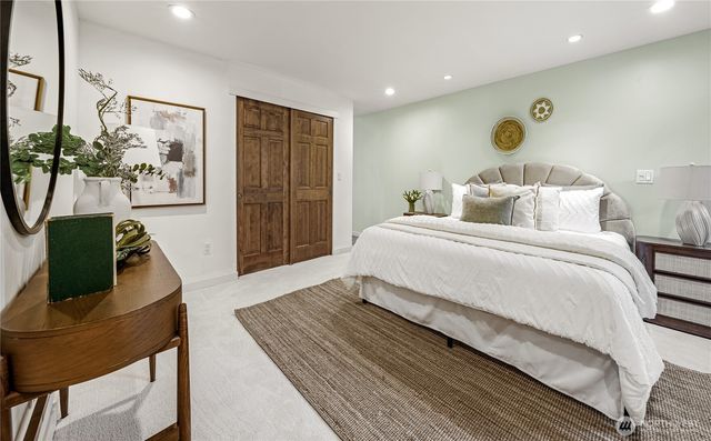 2234 108th Avenue SE, Bellevue, WA 98004