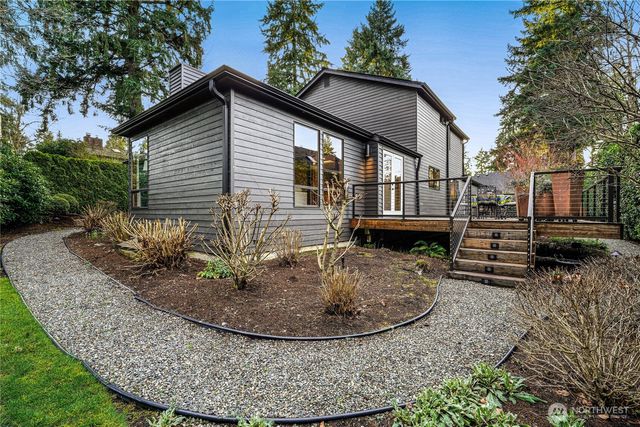 2234 108th Avenue SE, Bellevue, WA 98004