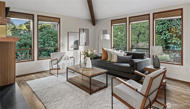 2234 108th Avenue SE, Bellevue, WA 98004