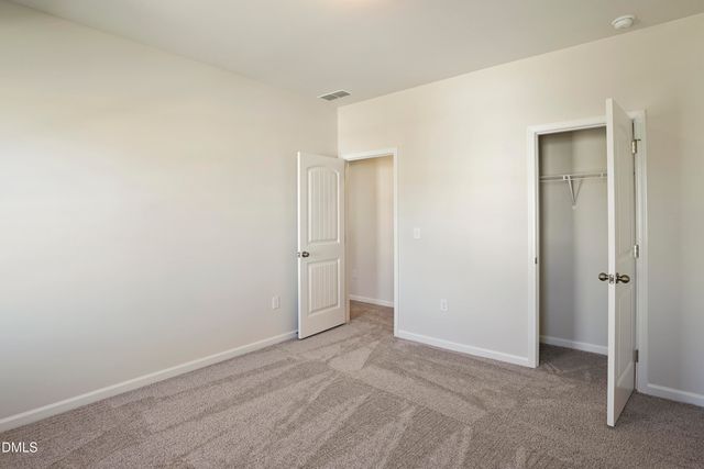 220 Courtside Drive, Dunn, NC 28334