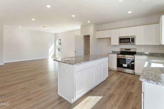 220 Courtside Drive, Dunn, NC 28334