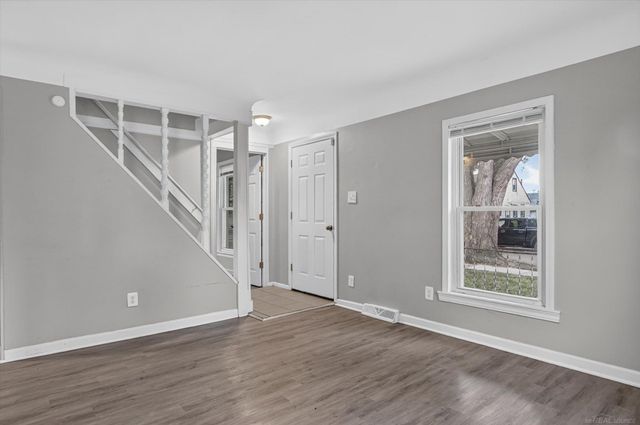 1778 Reo Avenue, Lincoln Park, MI 48146