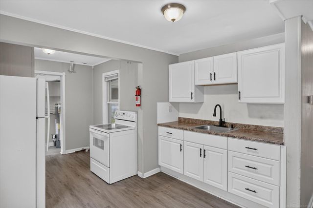 1778 Reo Avenue, Lincoln Park, MI 48146