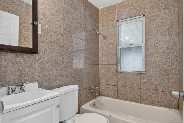 1778 Reo Avenue, Lincoln Park, MI 48146