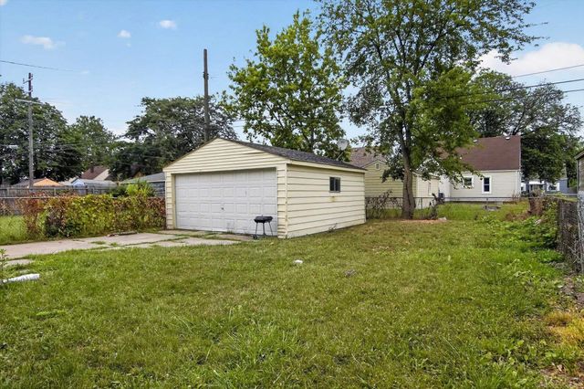 1778 Reo Avenue, Lincoln Park, MI 48146